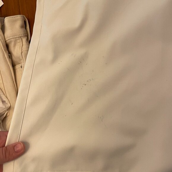 Peter Millar White Salem Performance Short - 9 inch Inseam Golfing SIZE 38 - Picture 11 of 12